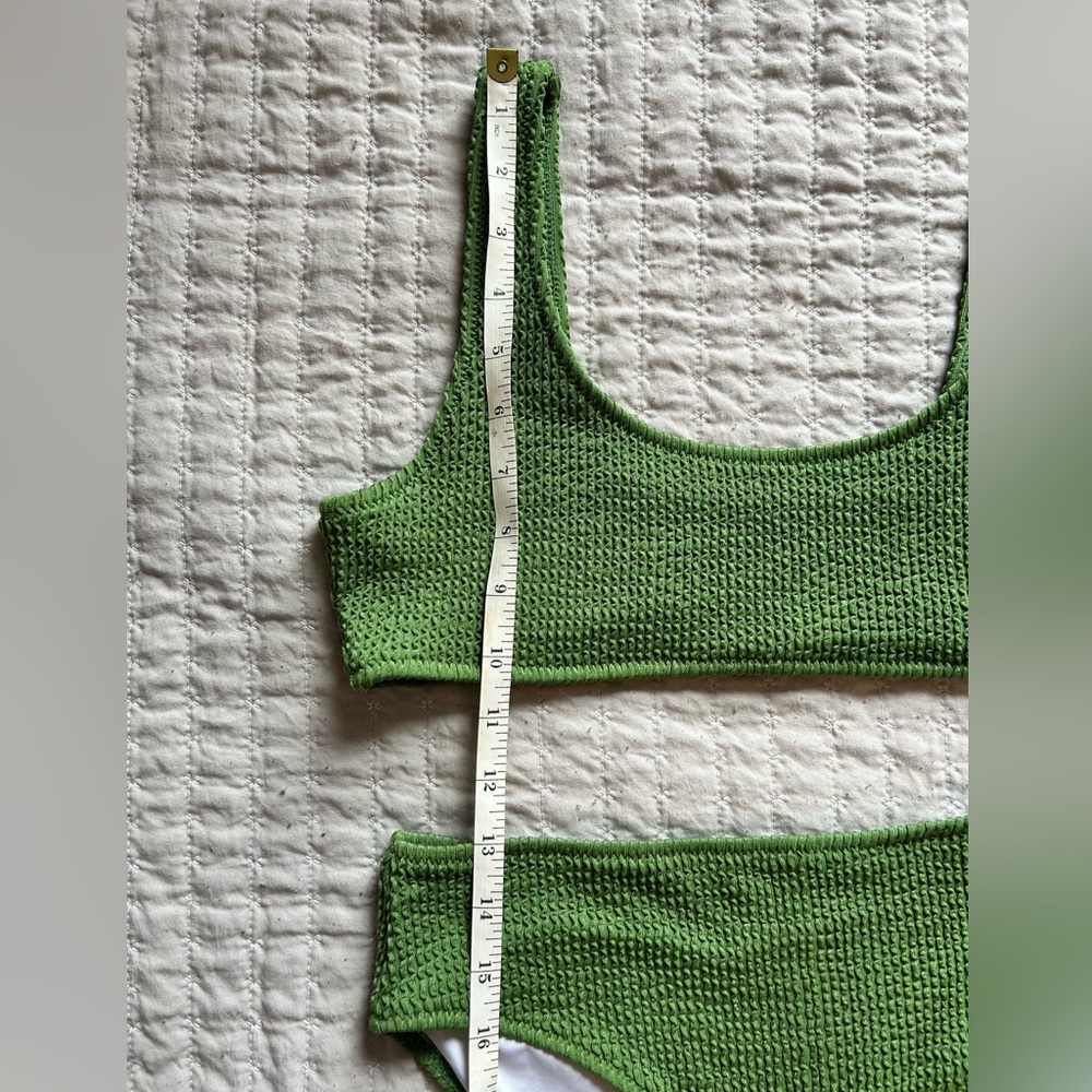 Green Textured Bikini Set - Picture 2 of 8